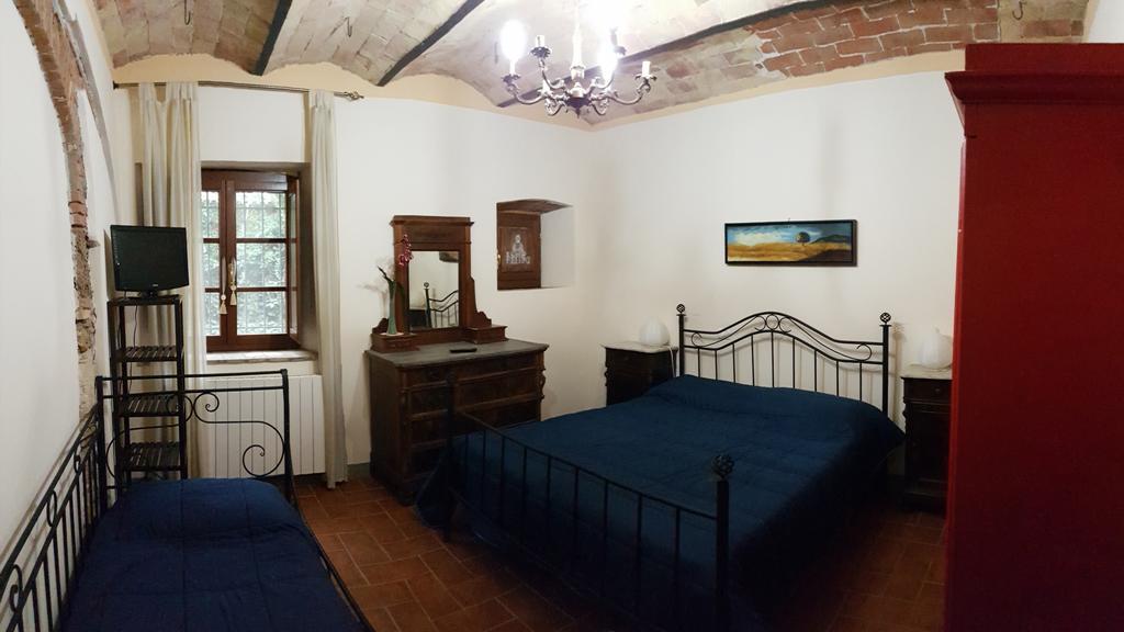 Agriturismo Il Poderino 비보나 외부 사진