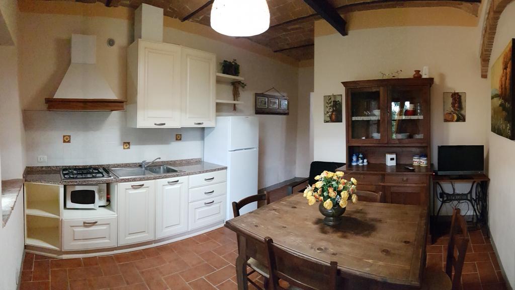 Agriturismo Il Poderino 비보나 외부 사진